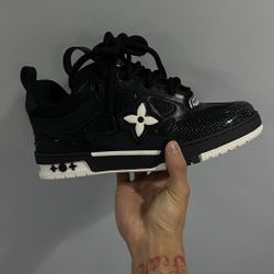 Black LV Skates