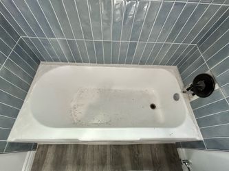 bathtub refinished
