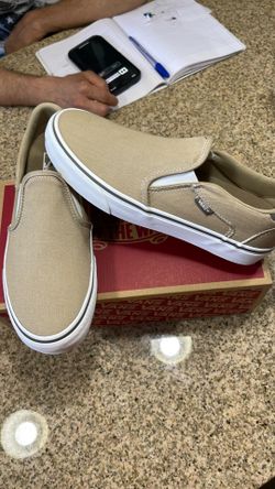 Vans men’s shoes size 9.5