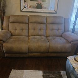 Sofa An Love Seat