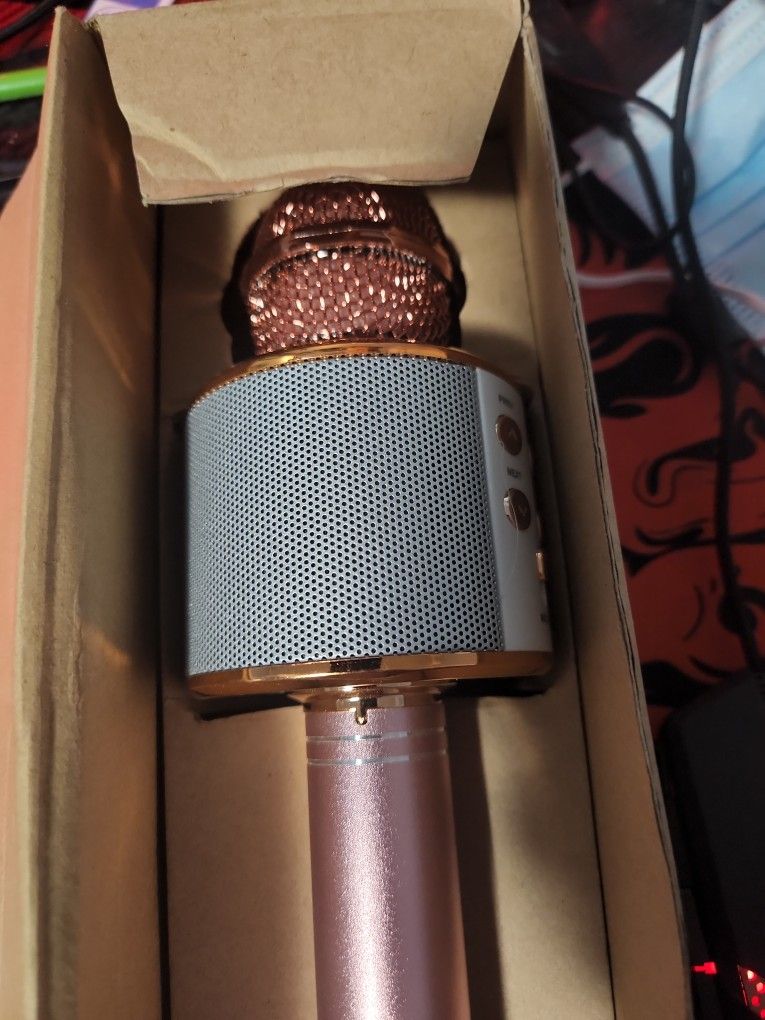 Pink Bluetooth Microphone 
