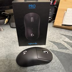 LOGITECH G PROX SUPERLIGHT WIRELESS GAMING MOUSE — LIKE-NEW