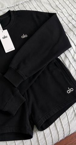 Alo Yoga sweatsuit