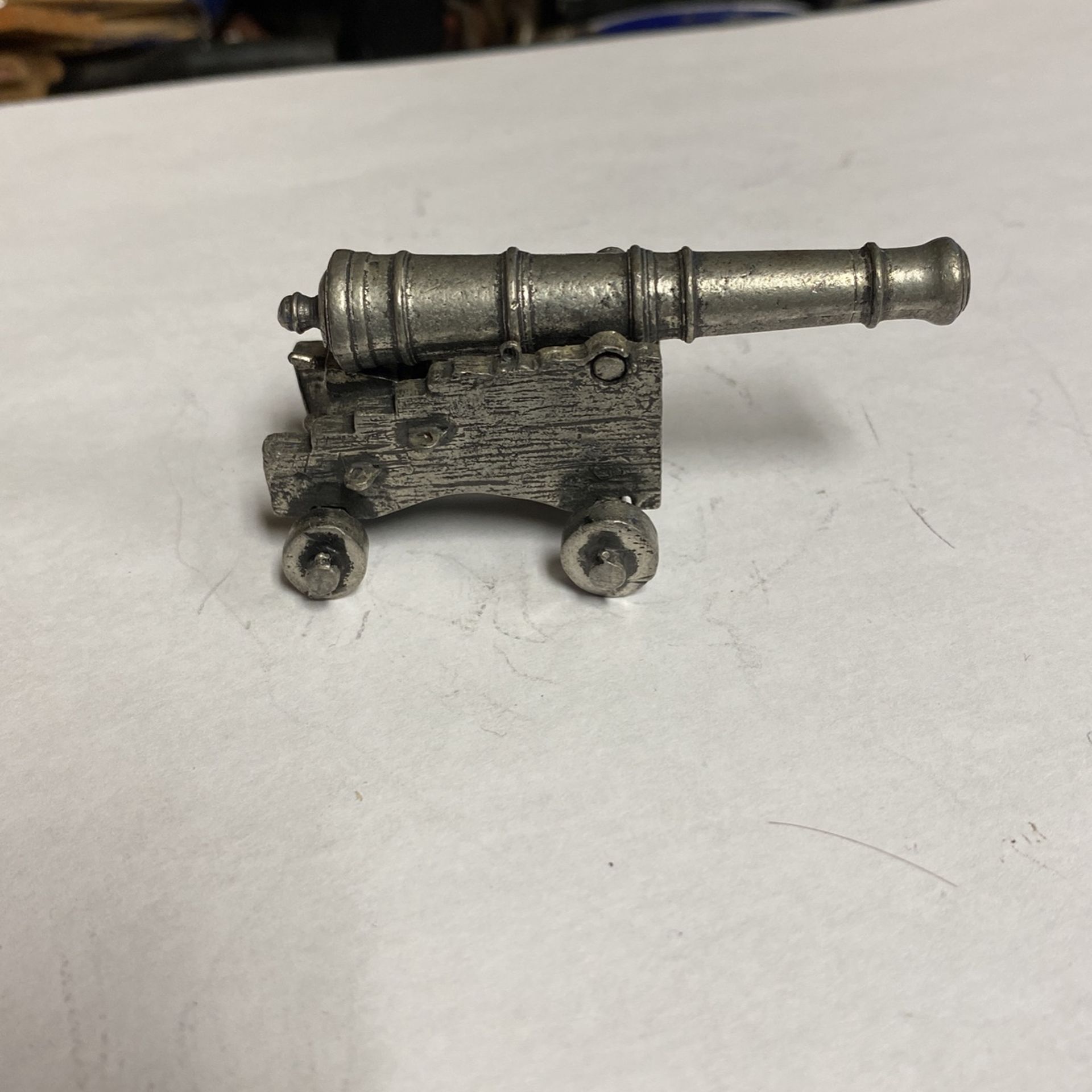 Pewter Ship Cannon On 4 Wheels 4 Inches Long Very Nice