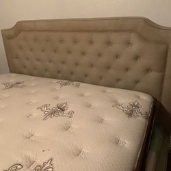 Tuft Head Board