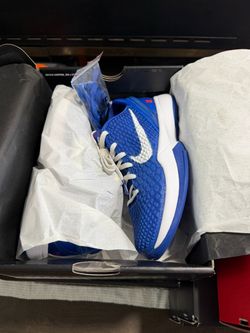 Kobe 6 Dodgers 3.5y Used Good Condition