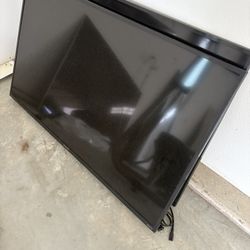 50’ Sharp LED Tv With Roku