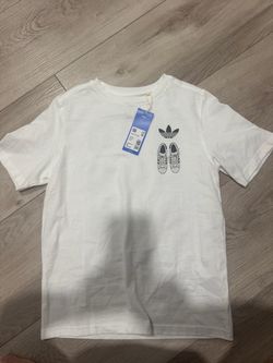 Adidas Originals  T-Shirt for kids size M