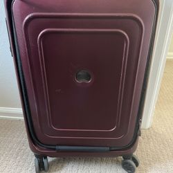 Carry On Roller Suitcase