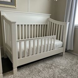 Pottery Barn Kids Larkin 4-in-1 Baby / Toddler Crib / Child Bed  $500