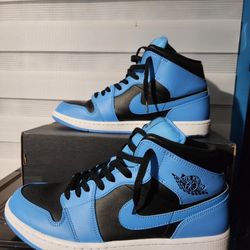 Jordan 1 Mid University Blue