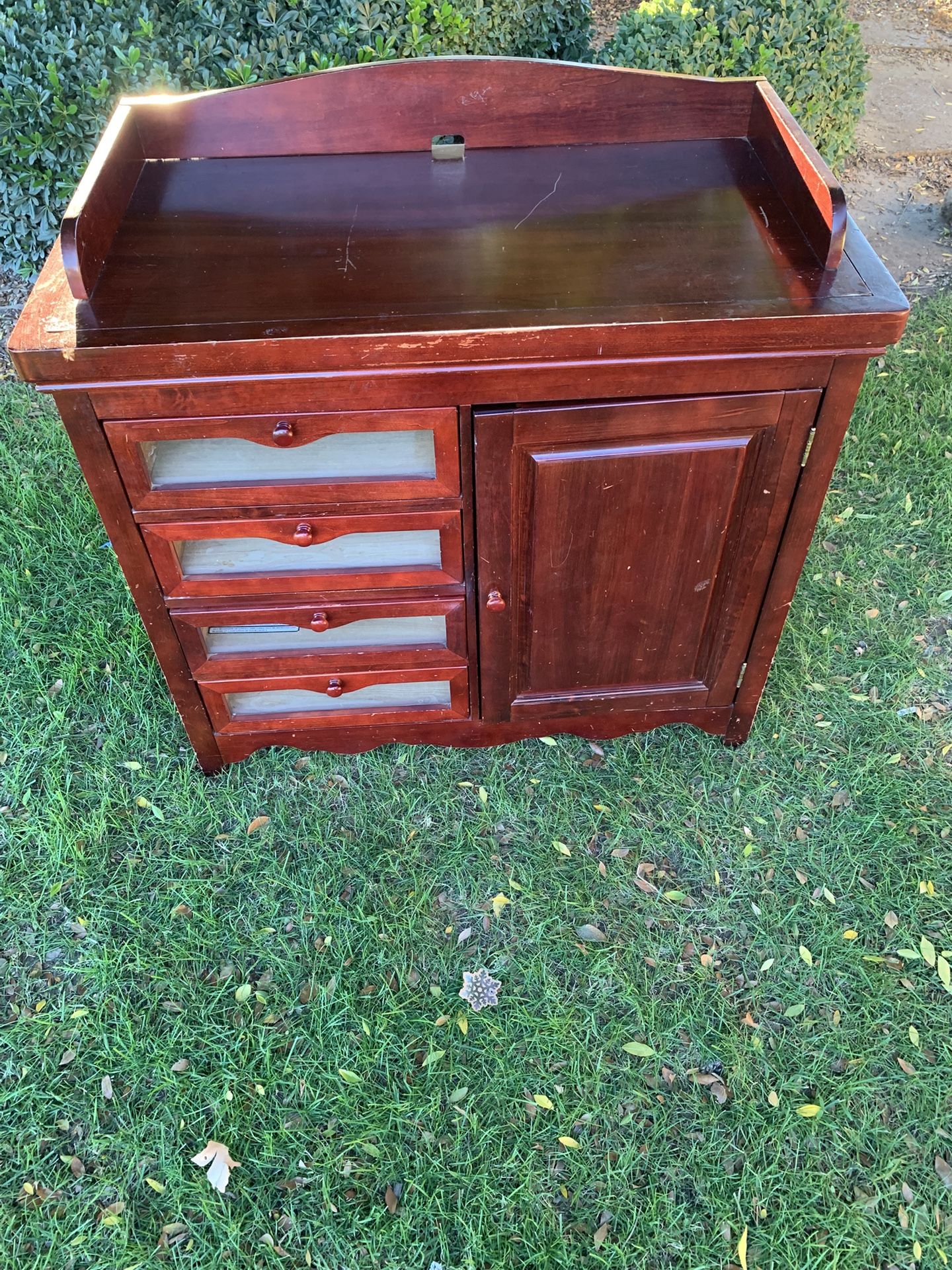 Dresser / Changing Table