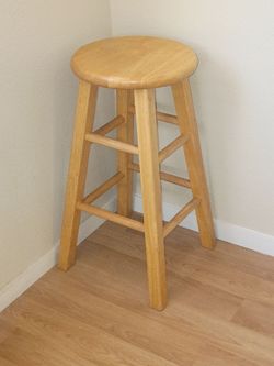 Homebasix 24 inch Natural Round Top Barstool