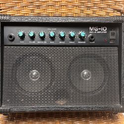 Roland MG-10 Guitar Amp