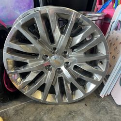 2025 Chevy Tahoe Factory Rims