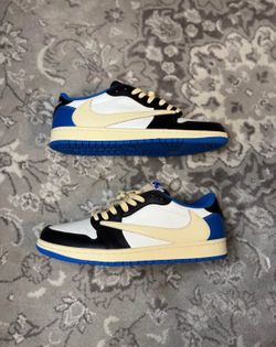 Size 10.5 - Jordan 1 Retro x Fragment Design x Travis Scott Low Blue