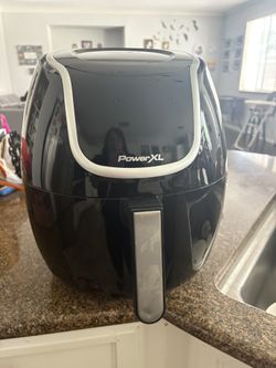 PowerXL Air Fryer 7 QT Maxx Classic, Extra Hot Air Fry, Cook, Crisp, Broil, Roast, Bake, High Gloss Finish, Nonstick, Black