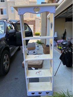 Bookshelf