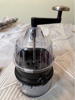 Cuisinart Vegetable spaghetti shredded grater & cookbook