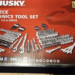 mechanic tool set wrenches rachets 1/4, 3/8, 1/2 280 tools $140