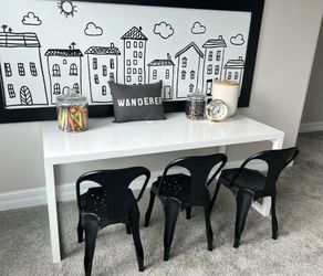 Table and 3 metal chairs