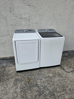 Sumsung heavy-duty washer and large capacity dryer set