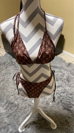 Size M only (fits large/curvy)
