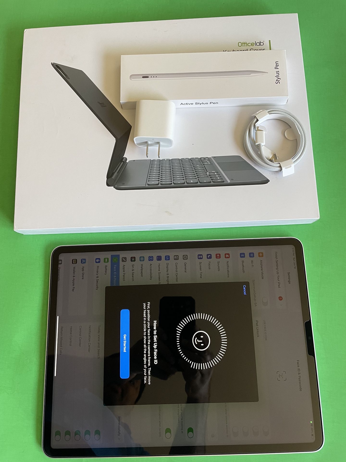 美品 iPad Pro Apple Geek Squad Certified Refurbished 12.9 Inch iPad Pro (6th