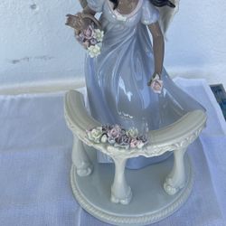 2 Pairs Of Ceramic angels 