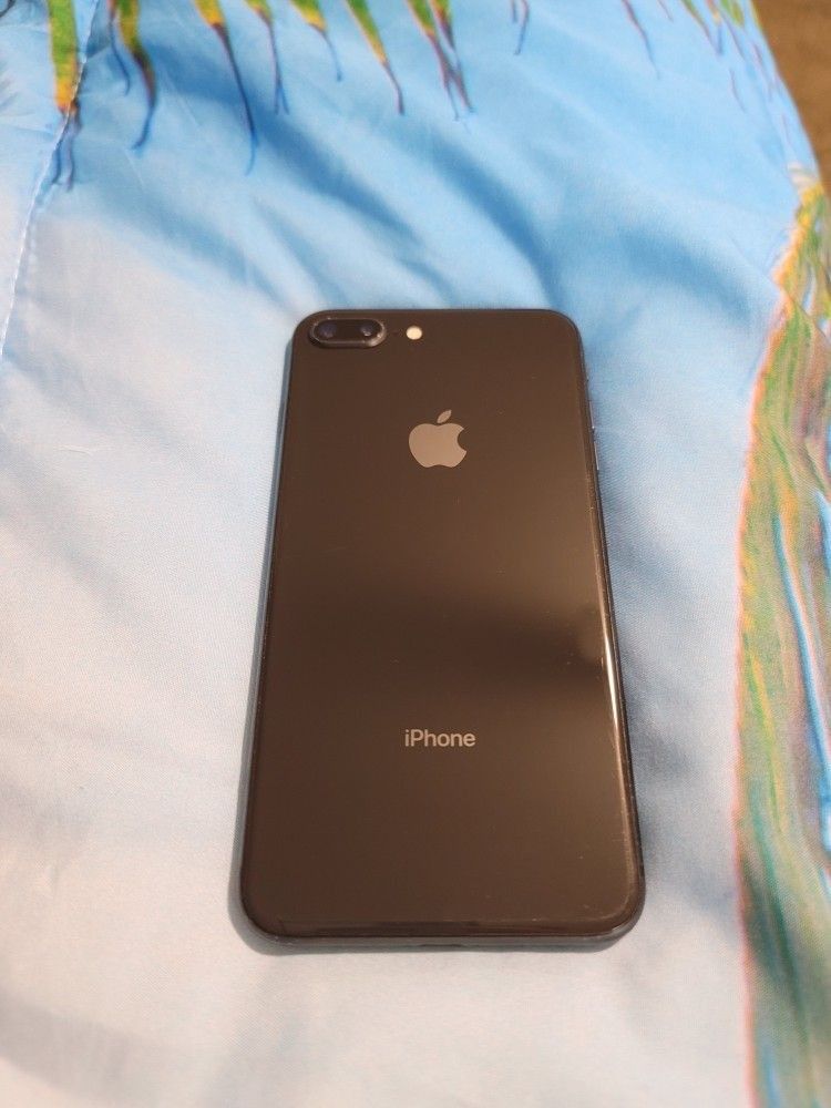 iPhone 8 plus 64Gb Unlocked Excellent Condition like new