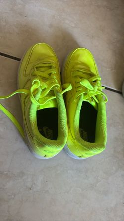Highlighter Shoes Size 6y