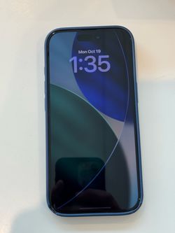 SELLING IPHONE 16 PRO IN GOOD CONDITION