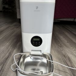 Pet Cat Automatic Timed Feeder.