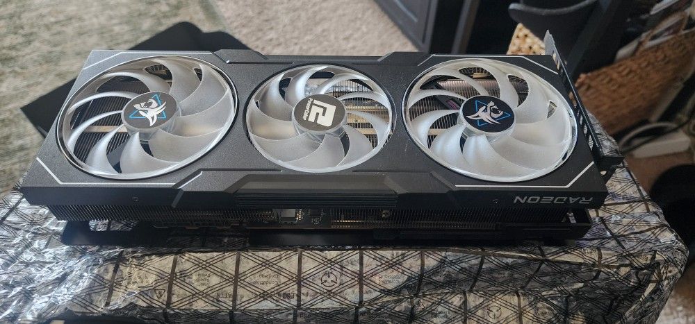 Radeon 7900xtx 24GB HELLHOUND