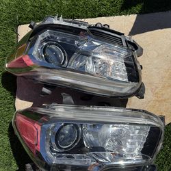 2017 Toyota Tacoma headlights