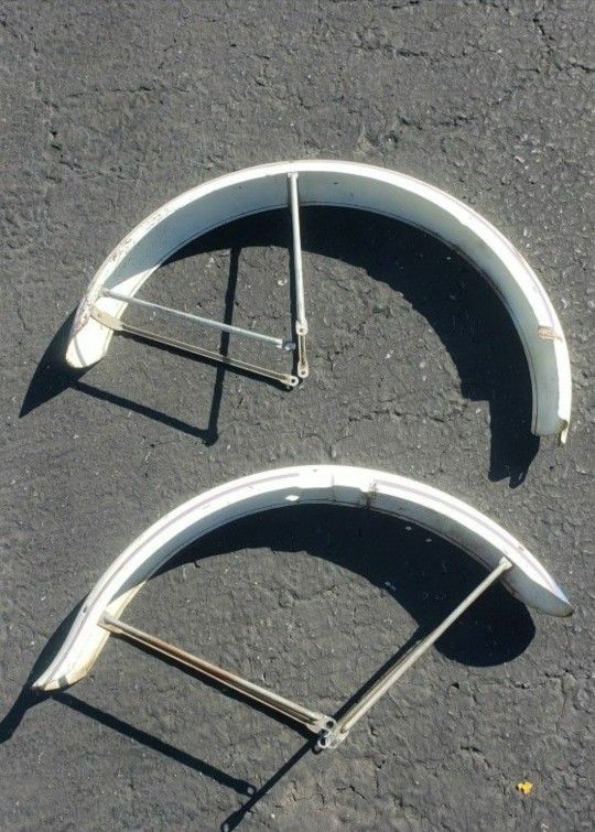 Schwinn balloon tires 26" fender set