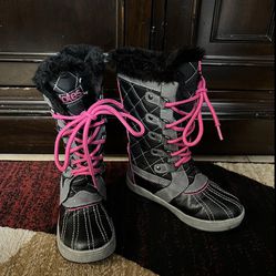 Totes, Kids Snow Boots 