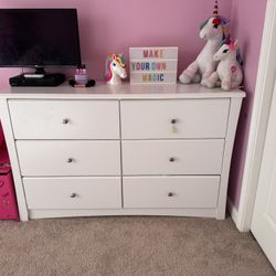 All-White 6 Dresser Drawl 