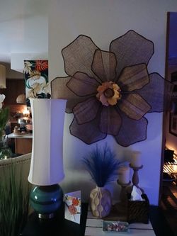 Mesh Wall Flower