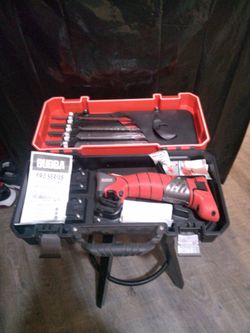 Bubba Pro Series Cordless Electric Fillet Knife With Interchangeable Blades In A Hard Case.