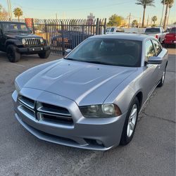 2014 Dodge Charger SXT clean title!!