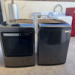 Lg Washer And Dryer Set( Delivery Available)