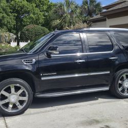 2007 Cadillac Escalade $3800