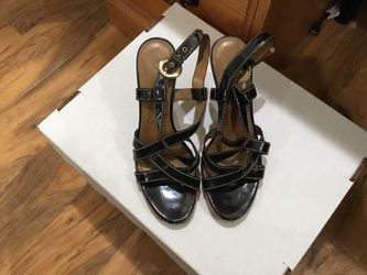 Tahari Shoes (Black - Size 7 1/2)