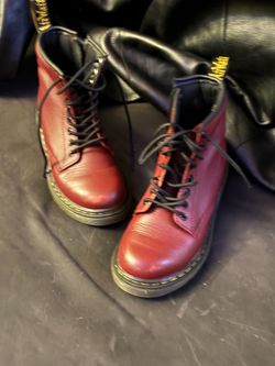 Dr Martens lace up boots