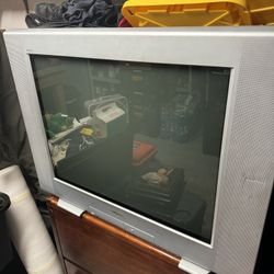 Sony Trinitron Wega CRT Tv 