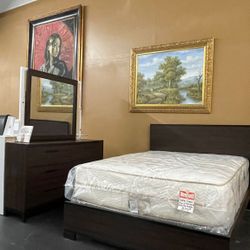 Queen Brown Bedroom Set 