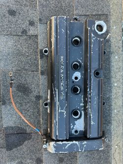 B18B1 Valve Cover w ground wire