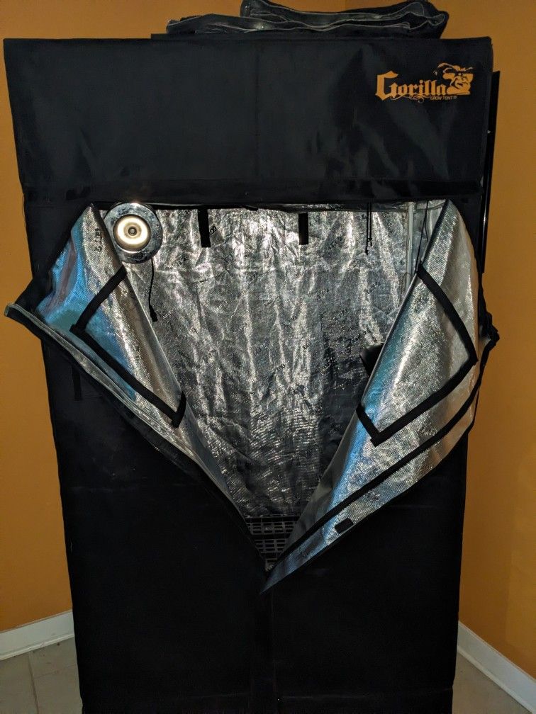 Gorilla Grow Tent
