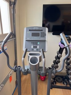 FREE Life Fitness 95xi eliptical machine